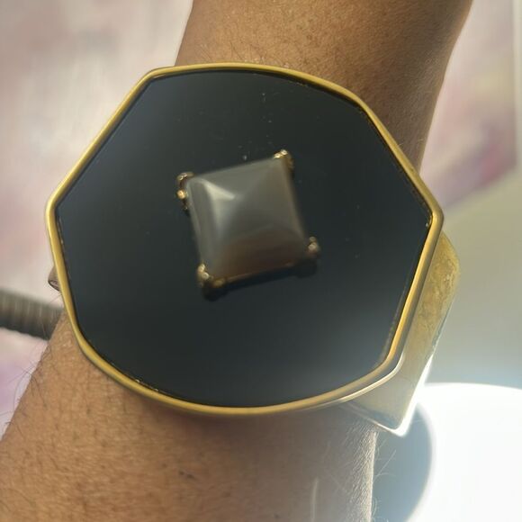 Vintage Vince Camuto Gold and Black Bracelet Cuff - Picture 6 of 6